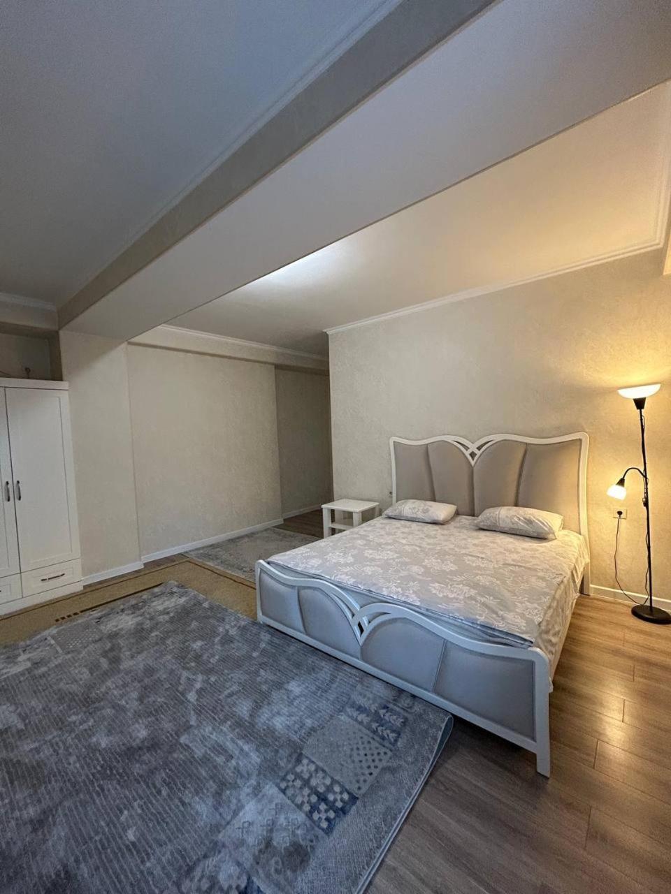 Ecohouse Apartment Bishkek Exterior photo
