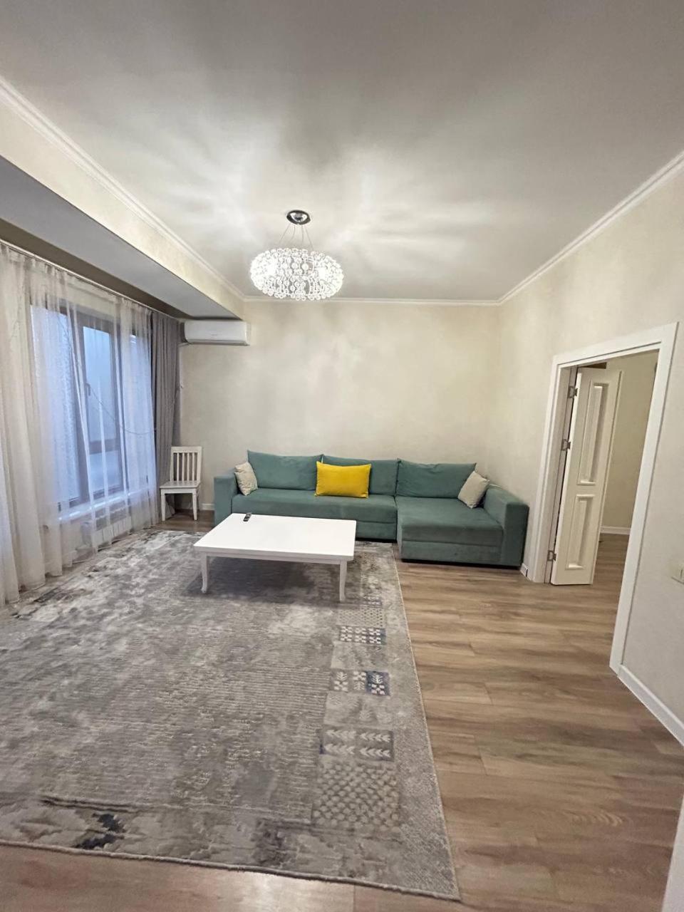 Ecohouse Apartment Bishkek Exterior photo